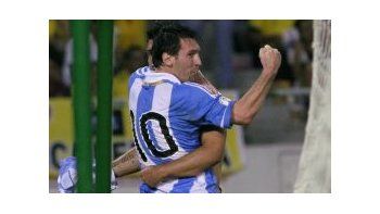 Apareció. Lionel Messi mostró su mejor repertorio cuando Argentina más lo necesitaba.