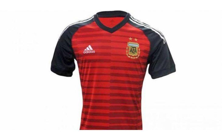 Así será la camiseta que lucirá el arquero de la selección argentina en el Mundial Rusia 2018.