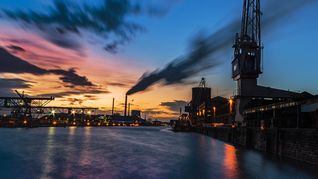 el petroleo se disparo por una decision saudita y menor temor por omicron