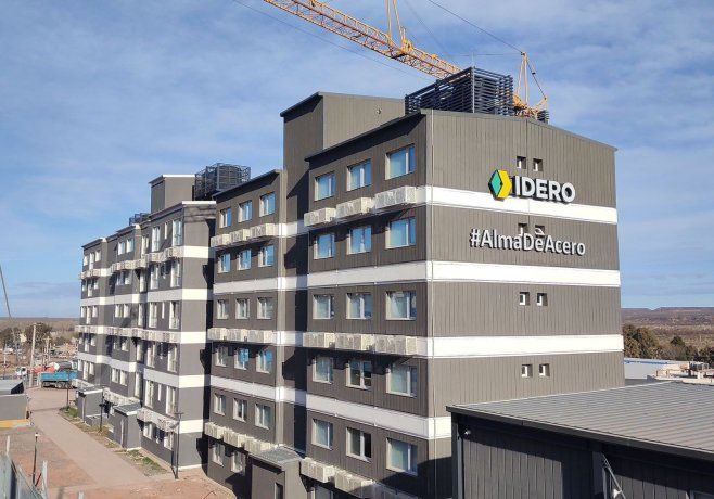 En zonas donde llueve poco, pero cuando llueve puede paralizar obras durante semanas, la previsibilidad del módulo industrializado se volvió un activo esencial En zonas donde llueve poco, pero cuando llueve puede paralizar obras durante semanas, la previsibilidad del módulo industrializado se volvió un activo esencial