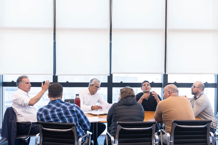 El presidente se ocupó también de dialogar con el sector cárnico. El presidente se ocupó también de dialogar con el sector cárnico.