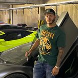 asi es la mansion de simon ahued: minimalismo, acabados premium y el refugio de un amante de los autos asi es la mansion de simon ahued: minimalismo, acabados premium y el refugio de un amante de los autos