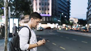 Ocho de cada diez argentinos eligen medios digitales como principal fuente de información, desplazando a la televisión. Ocho de cada diez argentinos eligen medios digitales como principal fuente de información, desplazando a la televisión.