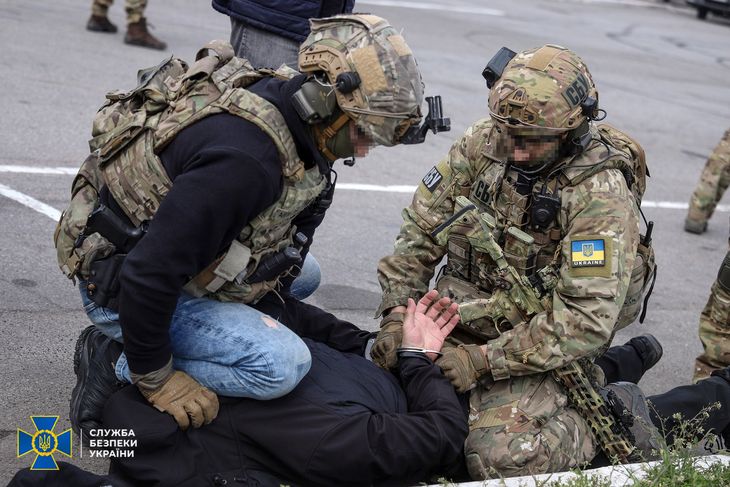 Las fuerzas de seguridad de Ucrania vienen realizando operativos contra grupos prorrusos desde mayo pasado.