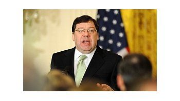 Brian Cowen, cada vez más acechado por la oposición.