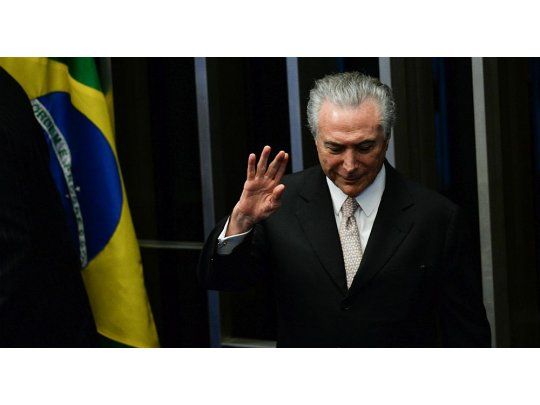 Aguas turbulentas para un líder con poco margen