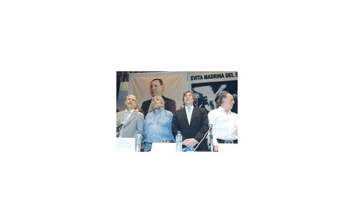 ámbito.com | Julio De Vido, Hugo Moyano, Amado Boudou y Alejandro Amor, ayer en el acto de lanzamiento del ministro de Economía como candidato a jefe de Gobierno de la Ciudad de Buenos Aires.