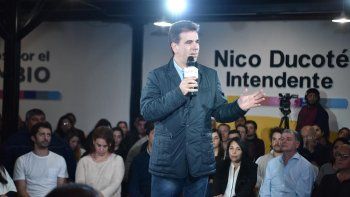 Ritondo y el intendente de Pilar, Nicolás Ducoté. realizaron una recorrida de campaña por el distrito.&nbsp;