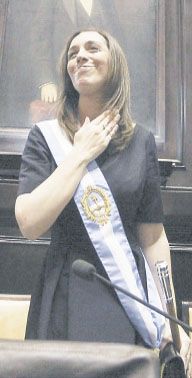 Asumió Vidal y cosechó ya ley que crea ministerios (foto 1)