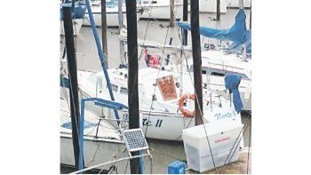 El velero Norte II apareció en el Río de la Plata, frente al Aeroparque. Su dueño es intensamente buscado por la Prefectura.