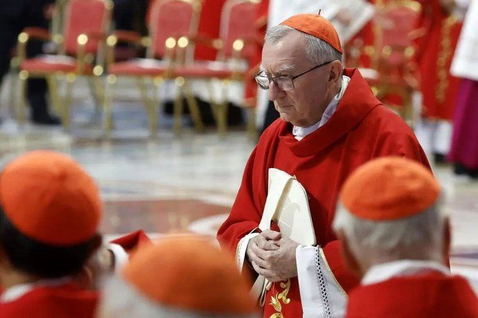 Parolin called the international community and political actors not to observe the events with passivity.