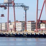 Tanto las exportaciones como las importaciones crecieron fuerte el año pasado. Tanto las exportaciones como las importaciones crecieron fuerte el año pasado.