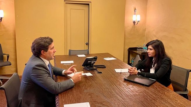 El presidente del Banco Central del Uruguay, Diego Labat, se reunió con la número 2 del FMI, Gita Gopinath.