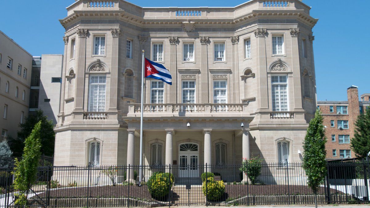 Cuban embassy in Washington was attacked with Molotov cocktails and they denounce a terrorist attack