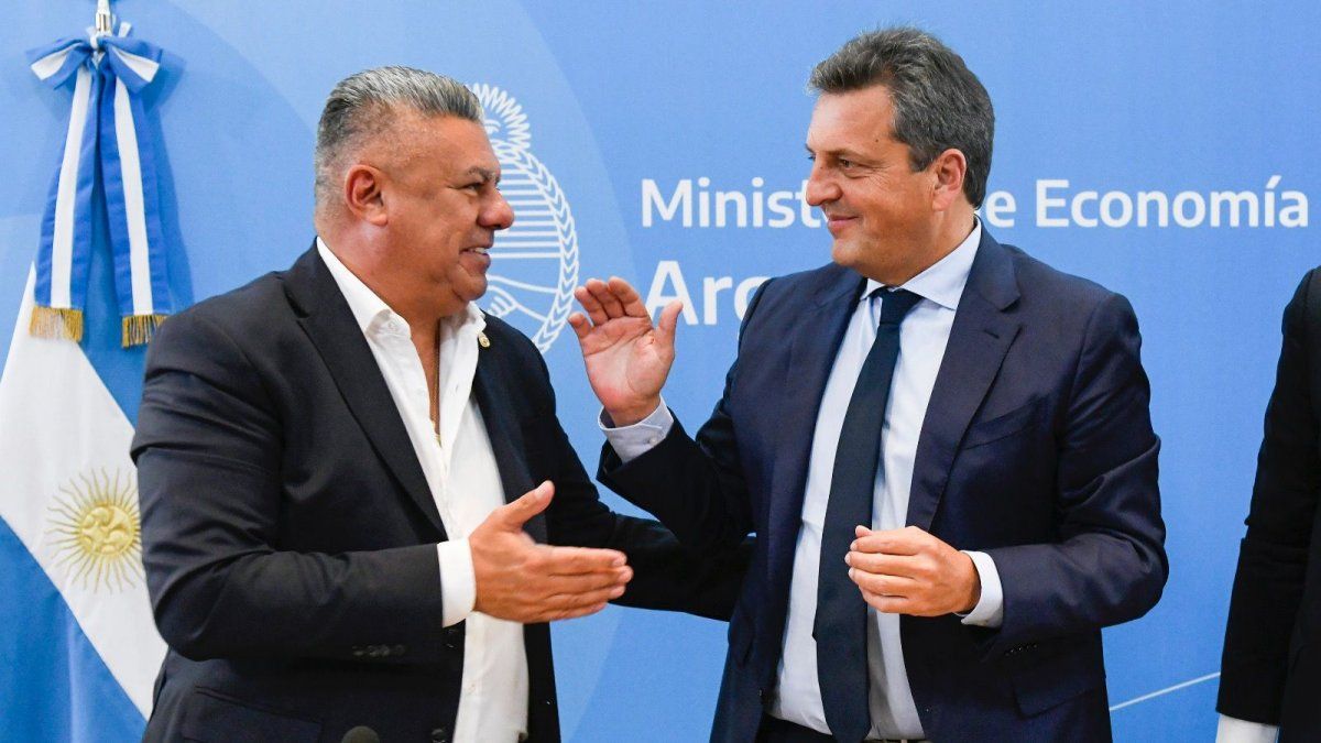 Tapia: “We are going to work with Minister Massa to have permits for the 2030 World Cup”