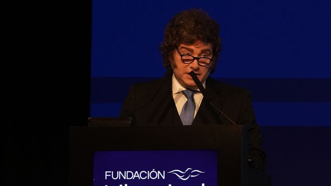 Javier Miei diserta en la cena de la Fundación Libertad.
