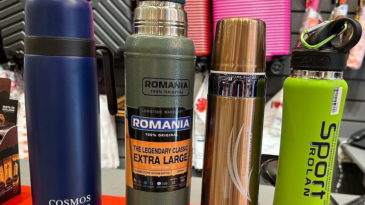 Locals are closed for selling smuggled imported thermos