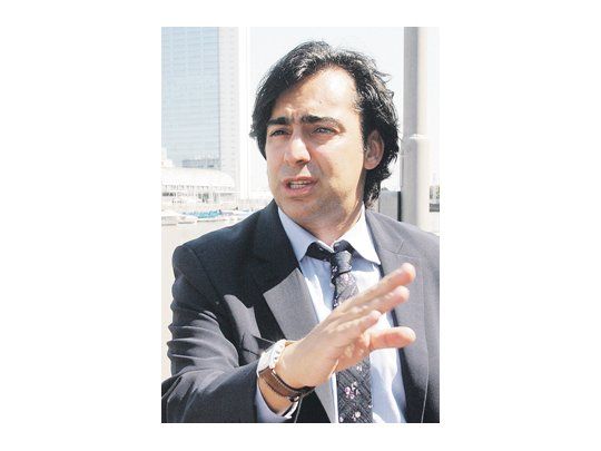 Marco Enríquez-Ominami está viajando a razón de una vez por mes a la Argentina.