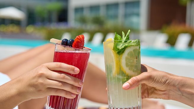 Algunos hoteles ofrecen sus piletas para pasar el día.