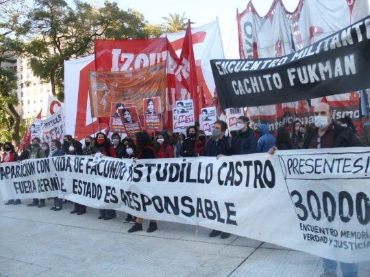 Marcha por Facundo Astudillo Castro en Plaza de Mayo.