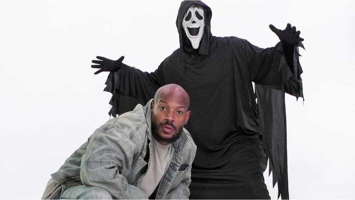 the Wayans brothers will take control of the sixth installment of the saga