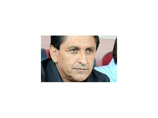 Ramón Díaz piensa en el posible equipo para enfrentar a Boca.