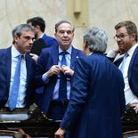 La oposición se ilusiona con voltear el DNU oficializado en las primeras horas del 2026. La oposición se ilusiona con voltear el DNU oficializado en las primeras horas del 2026.