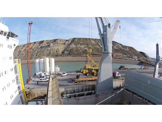El gobierno nacional aprobó la construcción de las represas Presidente Néstor Kirchner y Gobernador Jorge Cepernic sobre el río Santa Cruz.