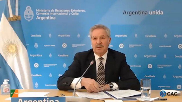 El Canciller Felipe Solá reiteró el reclamo de soberanía sobre las Islas Malvinas. El Canciller Felipe Solá reiteró el reclamo de soberanía sobre las Islas Malvinas.