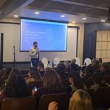 La Inteligencia Artificial gana terreno en la gestión de residencias para adultos mayores.