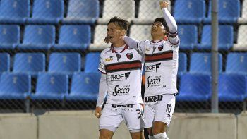 Colón avanzó de ronda en la Copa Argentina.