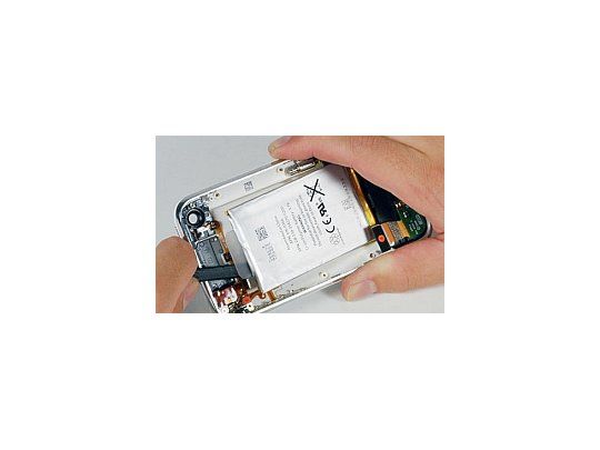 El gigante de la informática trabaja en un sistema que permitirá que los equipos electrónicos sean más pequeños, livianos y que su carga dure por mucho más tiempo.