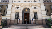 El Frente Amplio asegura votos para el Ministerio de Justicia y la Coalición Republicana se los niega.
