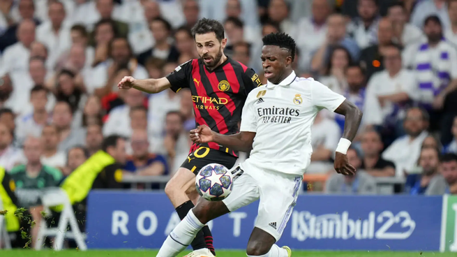 Aunque difieren en muchos aspectos, como en el modelo de gobierno y en la Superliga, Real Madrid y Manchester City viajan hasta los Emiratos Árabes Unidos para firmar sus principales contratos.