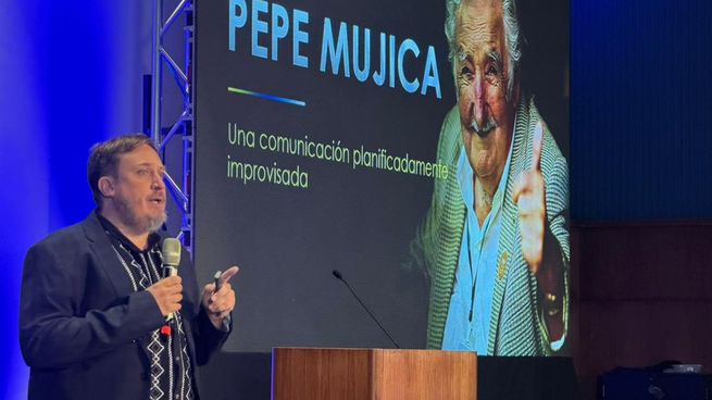 El expresidente José Mujica y una comunicación planificadamente improvisada.