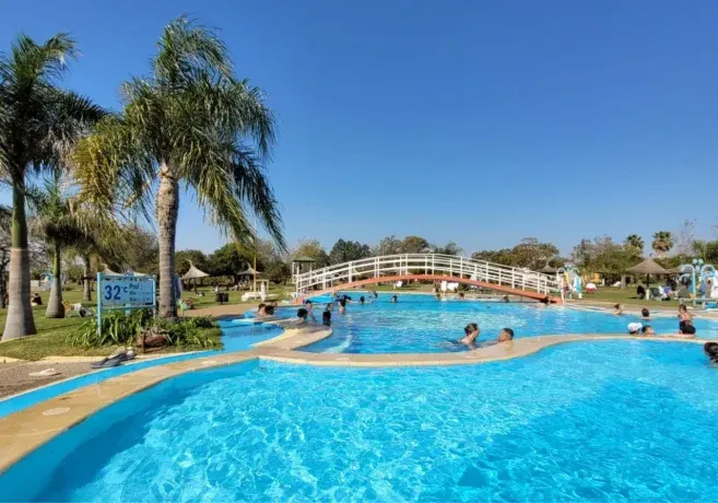Este lugar es ideal para refrescarse en familia.