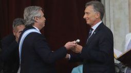 Alberto Fern&aacute;ndez y Mauricio Macri.