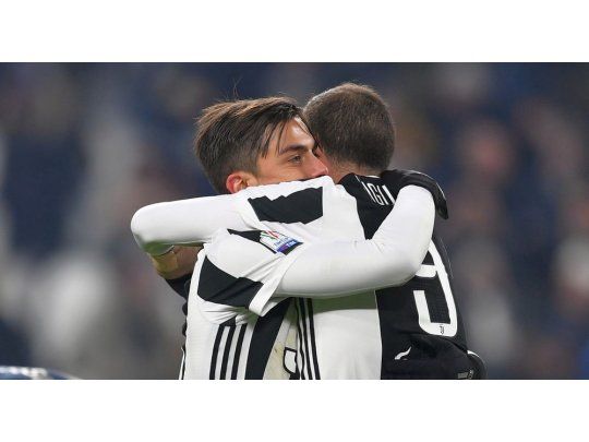 Dybala e Higuaín marcaron en el triunfo de Juventus.