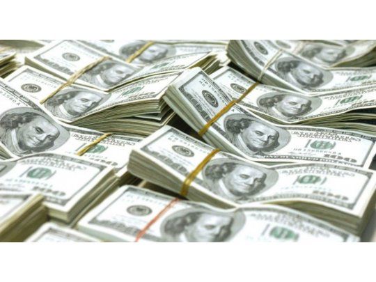El dólar bajó 8 centavos a $ 16,11, mientras que el blue trepó a $ 16,74