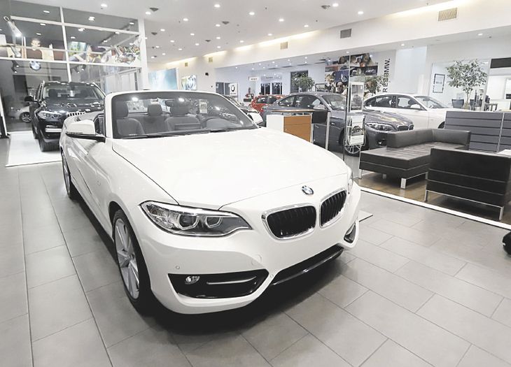 cotizaciones. Si se toma el valor actual del dólar blue, los 0 km de más de u$s15.600 “billete” deberán tributar el impuesto al lujo. cotizaciones. Si se toma el valor actual del dólar blue, los 0 km de más de u$s15.600 “billete” deberán tributar el impuesto al lujo.