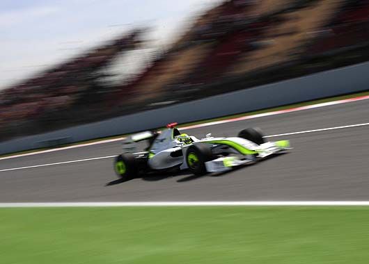 Button en pista. El ritmo del británico marca los entrenamientos para el GP de España.