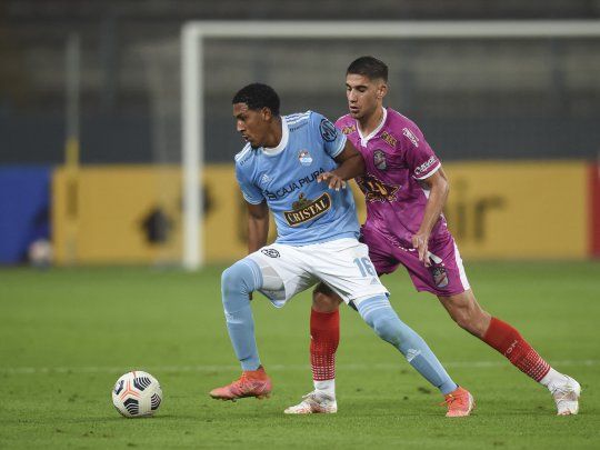 Arsenal tenía todo controlado en Perú pero se volvió con una derrota en la Copa Sudamericana.&nbsp;