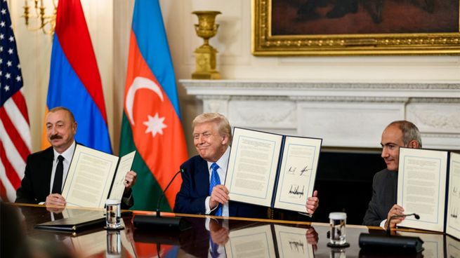 Azerbaiyán y Armenia se comprometen a terminar su conflicto, ante la intervención de Donald Trump.