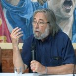El proyecto de sobretasa progresiva afectaría a unas 25.000 personas físicas con patrimonios declarados iguales o superiores al millón de dólares. El proyecto de sobretasa progresiva afectaría a unas 25.000 personas físicas con patrimonios declarados iguales o superiores al millón de dólares.