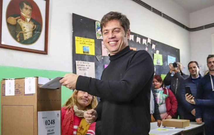 El precandidato a gobernador de la provincia de Buenos Aires por el Frente de Todos, Axel Kicillof, aseguró este domingo que es un día donde se definen cosas muy importantes.