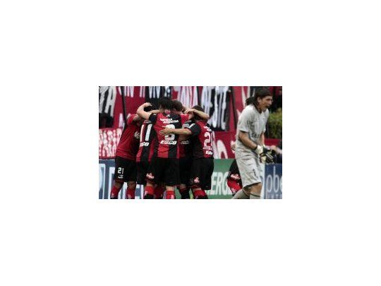 Newell´s sigue por la buena senda y marcha puntero en el Inicial.