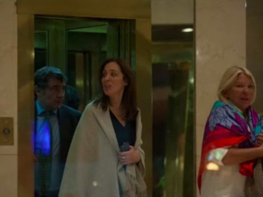 María Eugenia Vidal, en una reunión junto a Elisa Carrió y Pepín Rodríguez Simón.