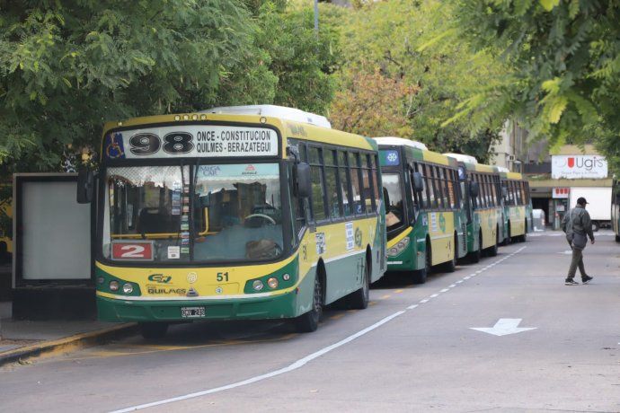 Paro general: ¿cómo funcionarán los colectivos en AMBA?