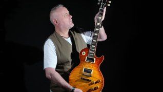 Una icónica guitarra de Slash sale a subasta. Una icónica guitarra de Slash sale a subasta.