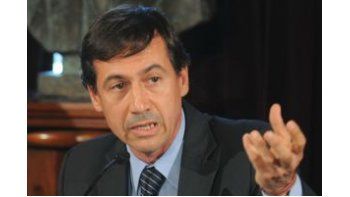 Luis Naidenoff.